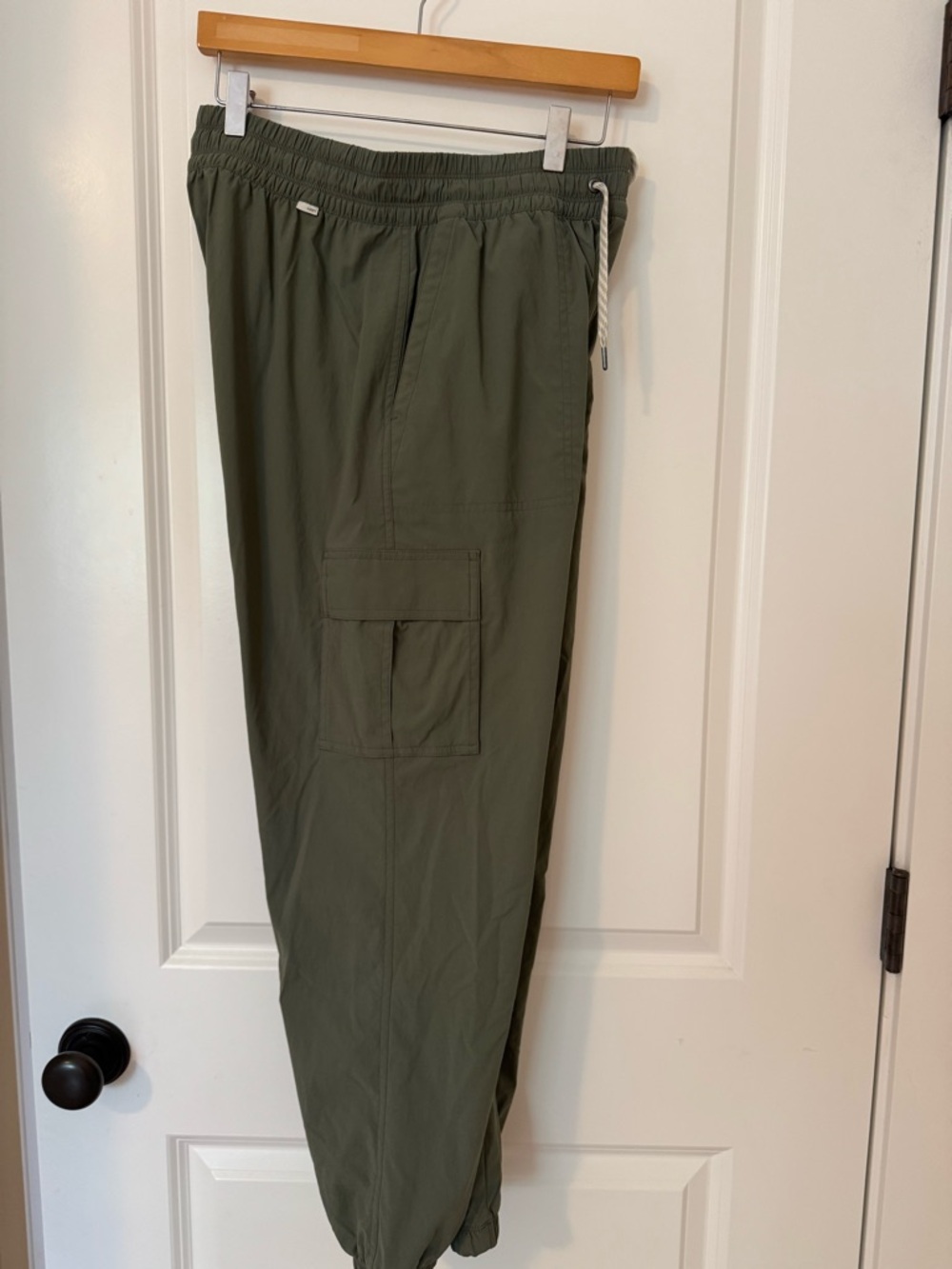 Vuori Birch Joggers- Army Green M - Picture 9 of 10